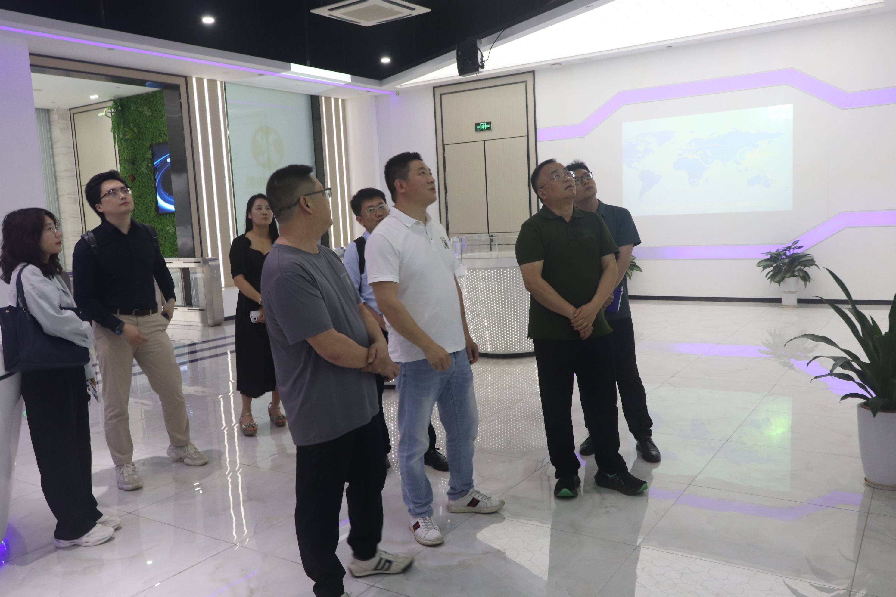2025.4.27熱烈歡迎深圳客戶蒞臨我司參觀，洽談合作！